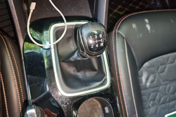 Used GAC Trumpchi GS3 2017 150N Manual Elite Edition Gear Lever