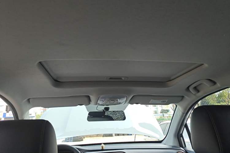 Used GAC Trumpchi GS3 2017 150N Automatic Elite Edition Headliner