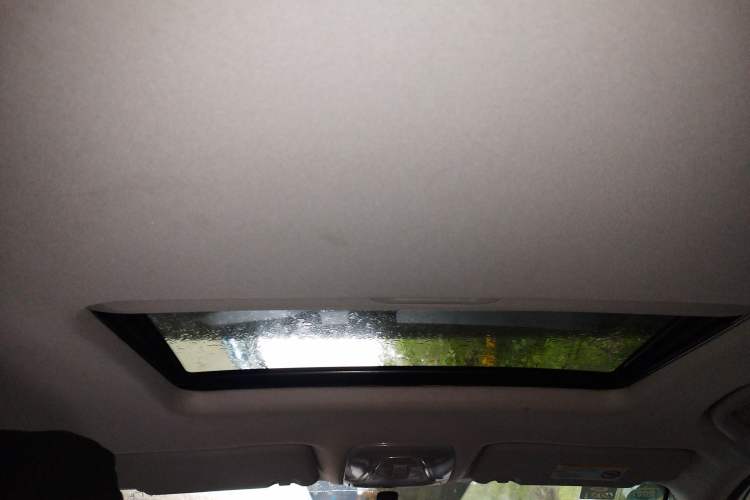 Used GAC Trumpchi GS3 2017 150N Manual Elite Edition Headliner