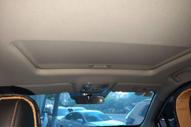 Used GAC Trumpchi GS3 2017 150N Manual Elite Edition Headliner