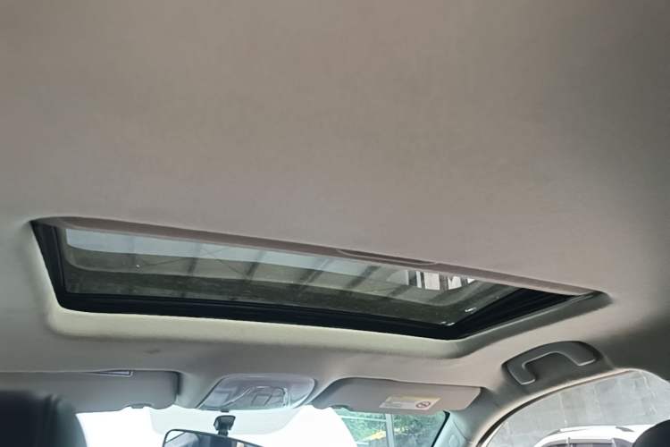 Used GAC Trumpchi GS3 2017 150N Automatic Elite Edition Headliner