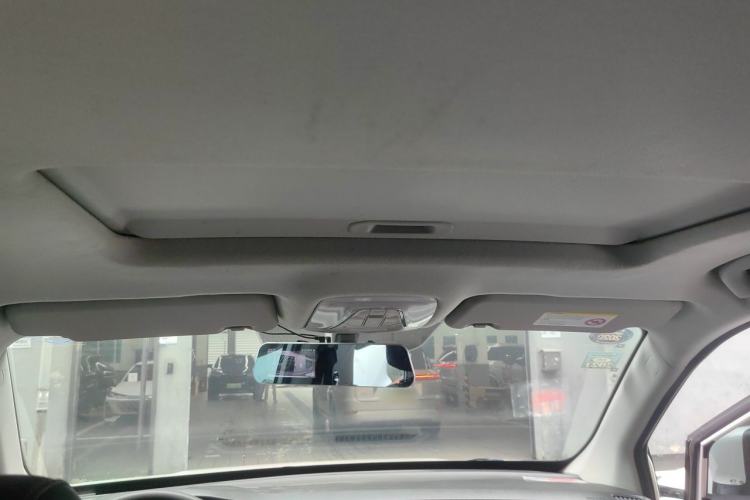 Used GAC Trumpchi GS3 2017 150N Automatic Elite Edition Headliner