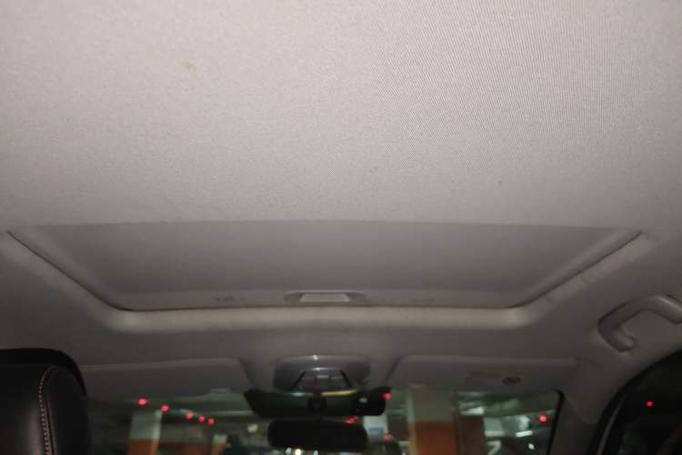 Used GAC Trumpchi GS3 2017 150N Manual Elite Edition Headliner