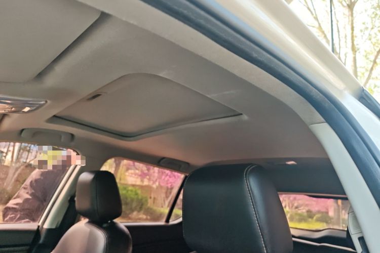 Used GAC Trumpchi GS3 2017 150N Automatic Elite Edition Headliner