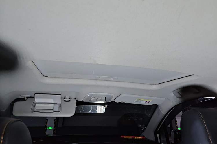 Used GAC Trumpchi GS3 2017 150N Automatic Elite Edition Headliner