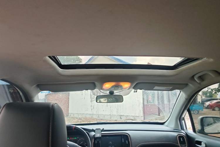Used GAC Trumpchi GS3 2017 150N Automatic Elite Edition Headliner