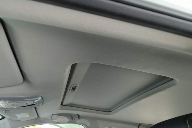 Used GAC Trumpchi GS3 2017 150N Automatic Elite Edition Headliner