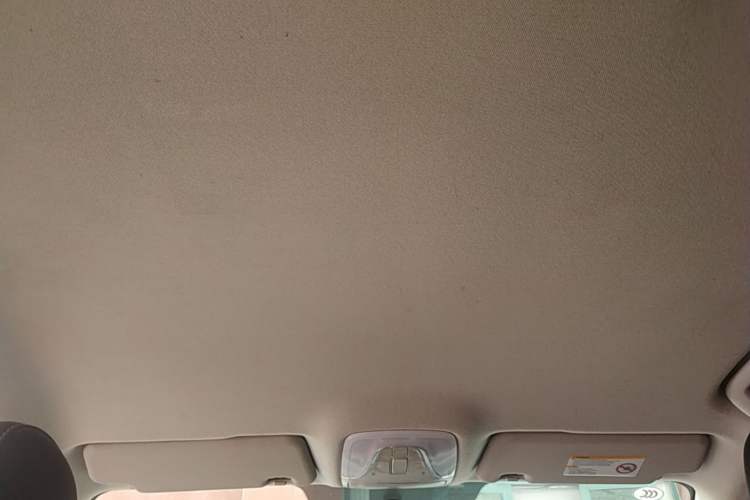 Used GAC Trumpchi GS3 2017 150N Manual Comfort Edition Headliner