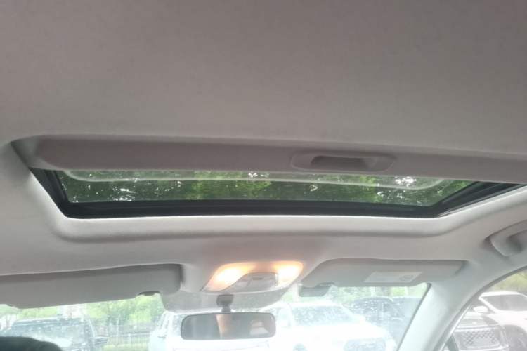 Used GAC Trumpchi GS3 2017 150N Automatic Elite Edition Headliner