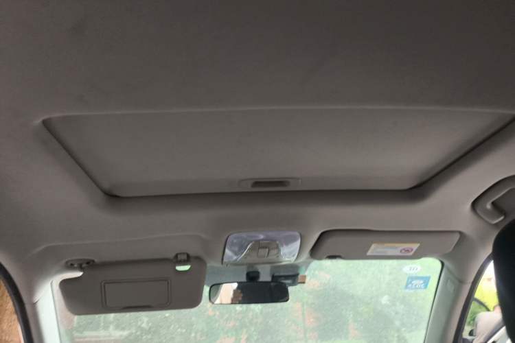 Used GAC Trumpchi GS3 2017 150N Manual Luxury Edition Headliner