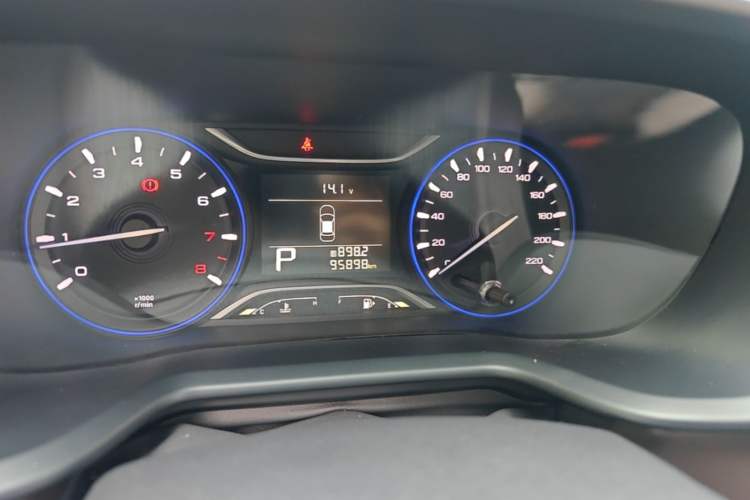 Used GAC Trumpchi GS3 2017 150N Automatic Elite Edition Instrument Cluster