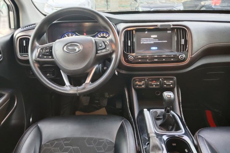 Used GAC Trumpchi GS3 2017 150N Manual Elite Edition Interior 1