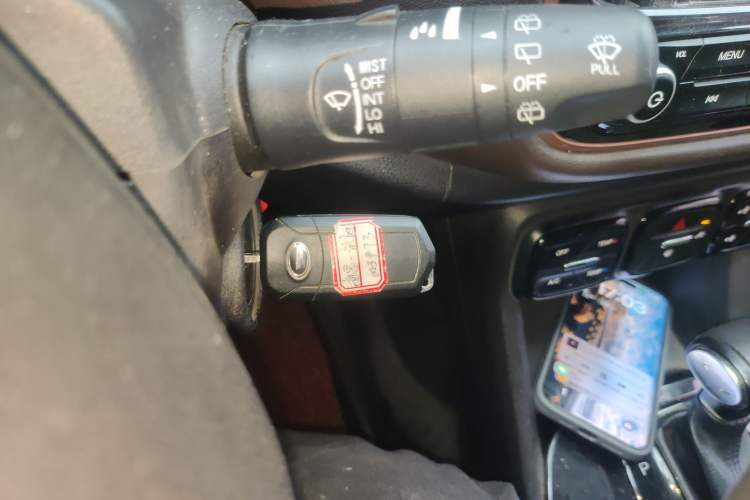 Used GAC Trumpchi GS3 2017 150N Automatic Elite Edition Interior 1