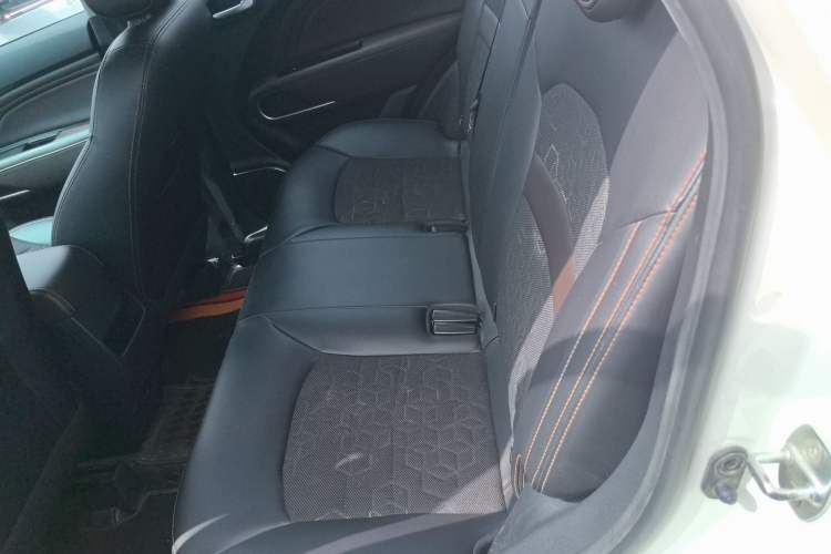 Used GAC Trumpchi GS3 2017 150N Manual Elite Edition Interior 1