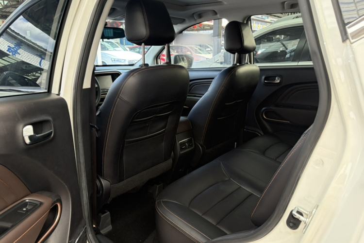 Used GAC Trumpchi GS3 2017 200T Automatic Luxury Edition Interior 2