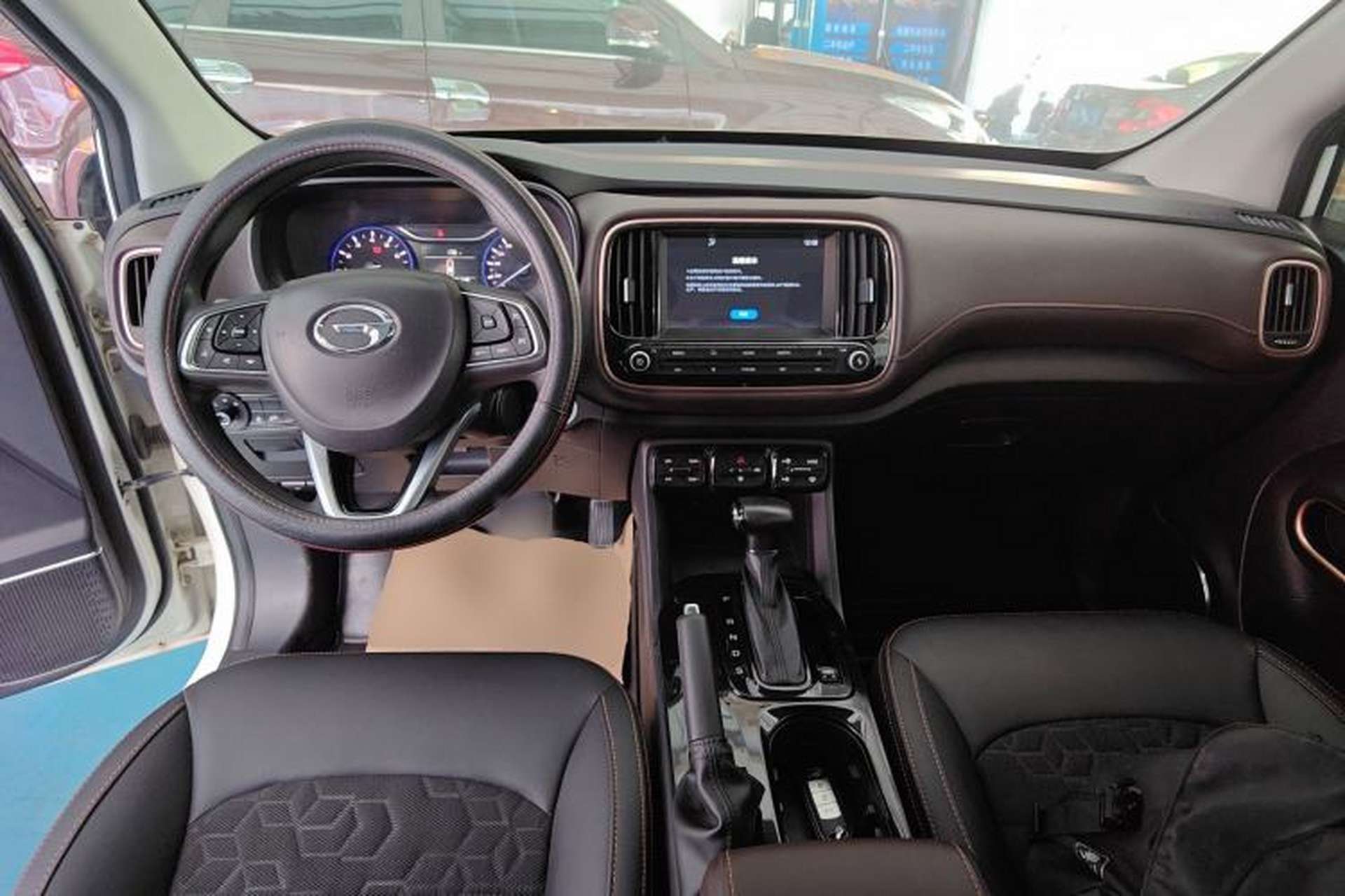 Used GAC Trumpchi GS3 2017 200T Automatic Elite Edition Interior 2