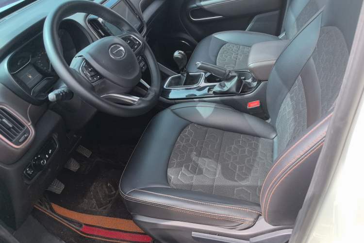 Used GAC Trumpchi GS3 2017 150N Manual Elite Edition Interior 2