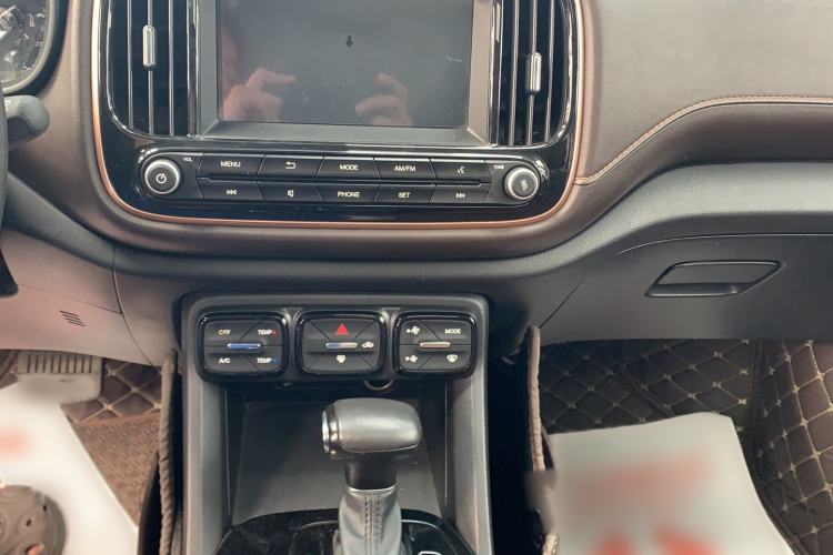 Used GAC Trumpchi GS3 2017 150N Automatic Elite Edition Interior 3