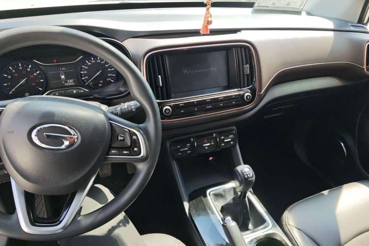 Used GAC Trumpchi GS3 2017 150N Manual Elite Edition Interior 3