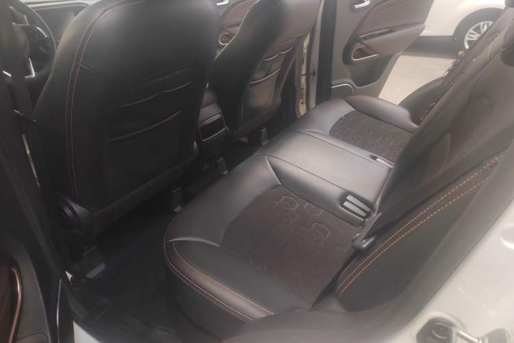 Used GAC Trumpchi GS3 2017 150N Automatic Elite Edition Interior 3