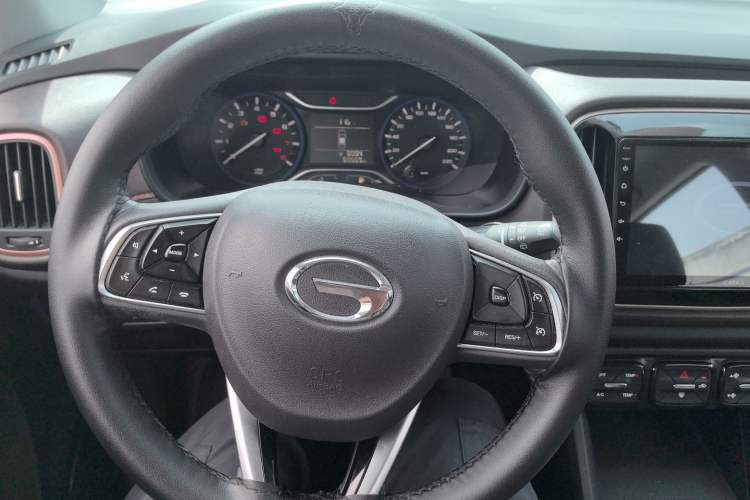 Used GAC Trumpchi GS3 2017 150N Manual Elite Edition Interior 3