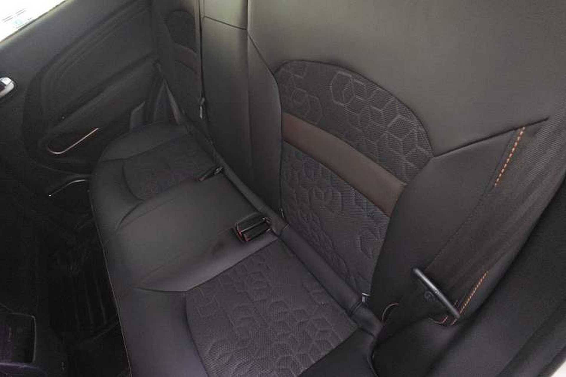 Used GAC Trumpchi GS3 2017 200T Automatic Elite Edition Interior 4