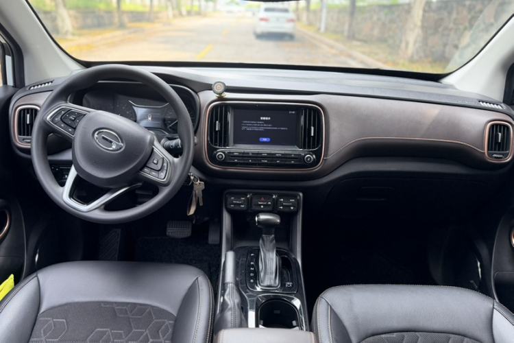 Used GAC Trumpchi GS3 2017 150N Automatic Elite Edition Interior 4
