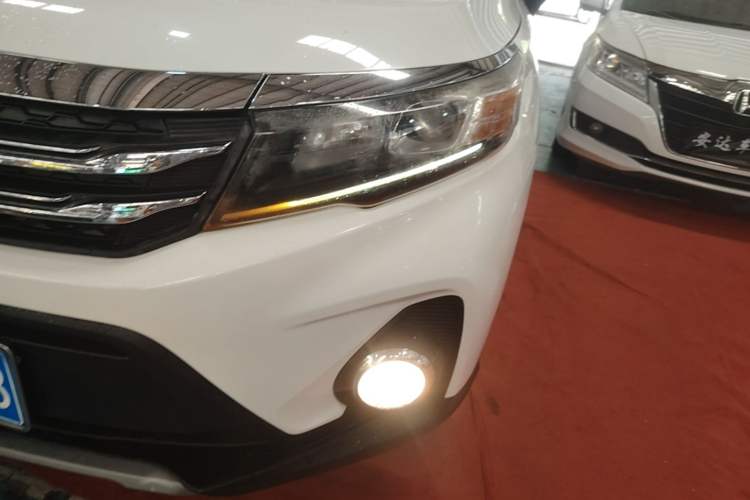 Used GAC Trumpchi GS3 2017 150N Automatic Elite Edition Left Front Headlight