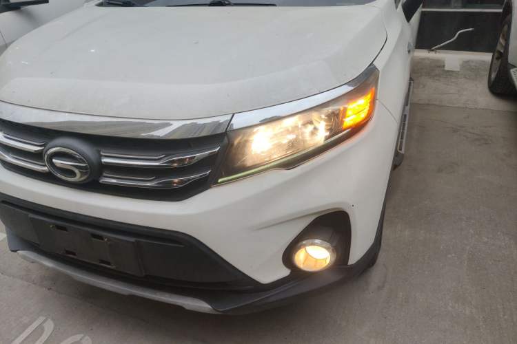 Used GAC Trumpchi GS3 2017 150N Automatic Elite Edition Left Front Headlight