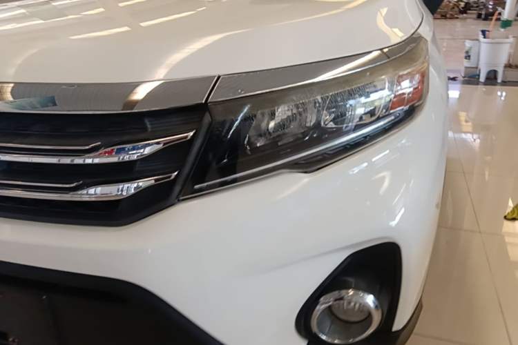 Used GAC Trumpchi GS3 2017 200T Automatic Luxury Edition Left Front Headlight