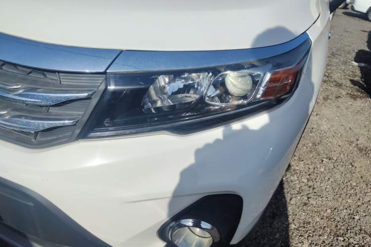 Used GAC Trumpchi GS3 2017 150N Automatic Elite Edition Left Front Headlight