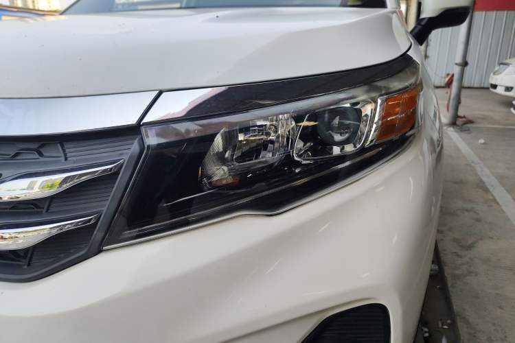 Used GAC Trumpchi GS3 2017 200T Automatic Elite Edition Left Front Headlight