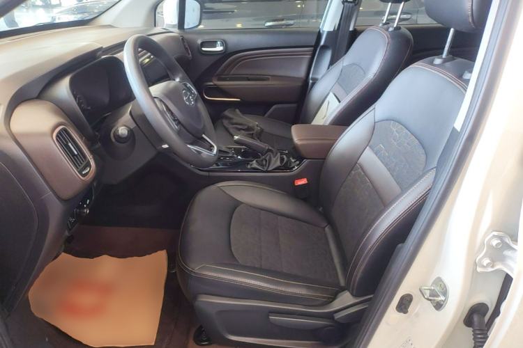 Used GAC Trumpchi GS3 2017 150N Automatic Elite Edition Left Front Seat