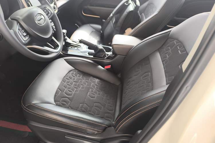 Used GAC Trumpchi GS3 2017 200T Automatic Elite Edition Left Front Seat