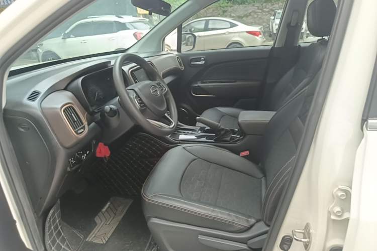Used GAC Trumpchi GS3 2017 150N Automatic Elite Edition Left Front Seat
