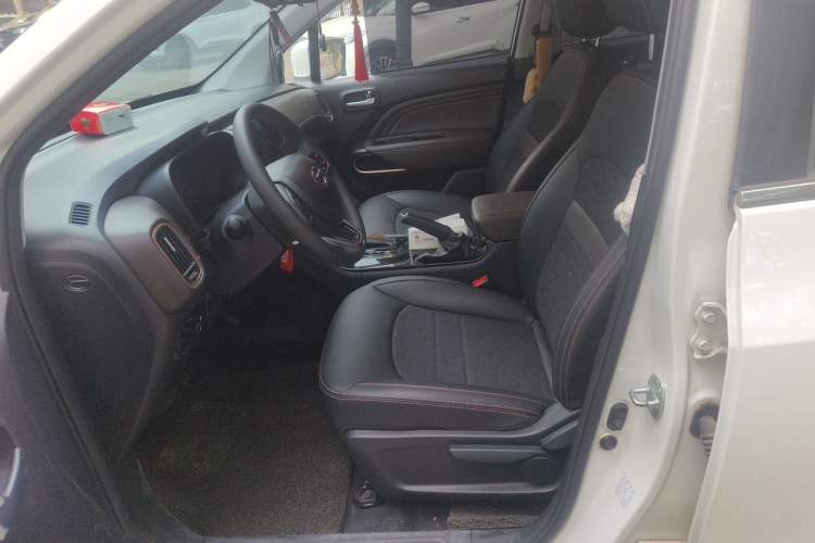 Used GAC Trumpchi GS3 2017 150N Automatic Elite Edition Left Front Seat