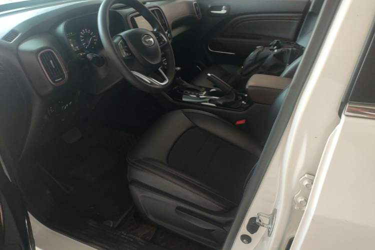 Used GAC Trumpchi GS3 2017 150N Automatic Elite Edition Left Front Seat
