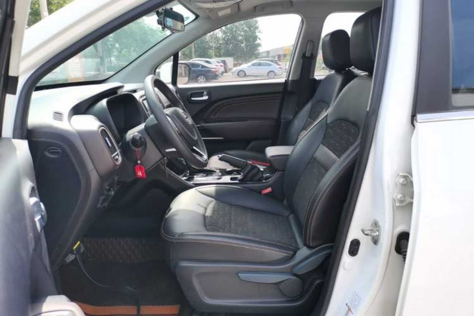 Used GAC Trumpchi GS3 2017 150N Automatic Elite Edition Left Front Seat