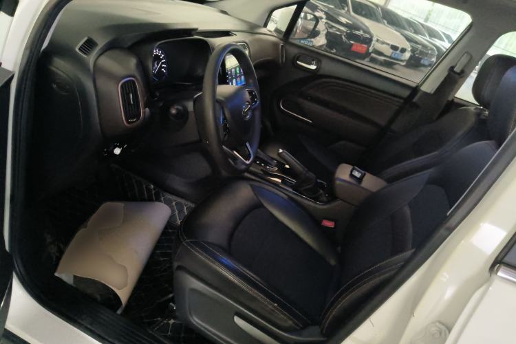 Used GAC Trumpchi GS3 2017 150N Automatic Elite Edition Left Front Seat