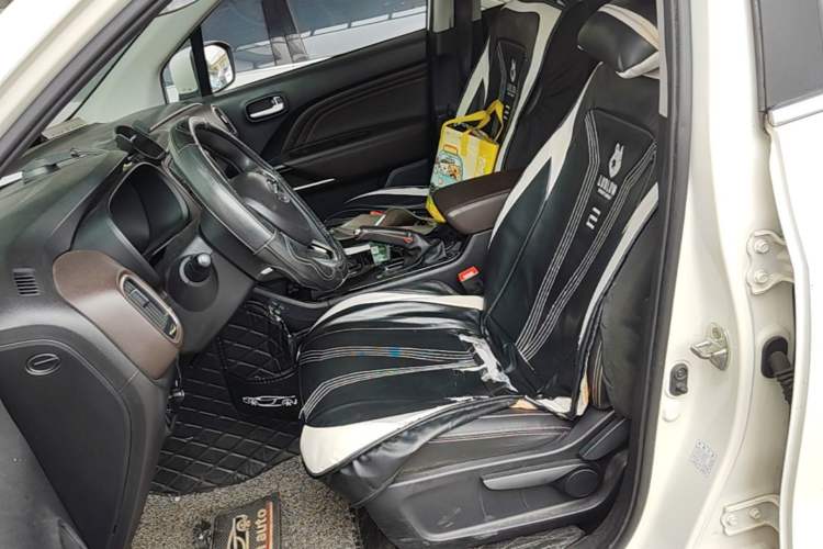 Used GAC Trumpchi GS3 2017 150N Automatic Elite Edition Left Front Seat