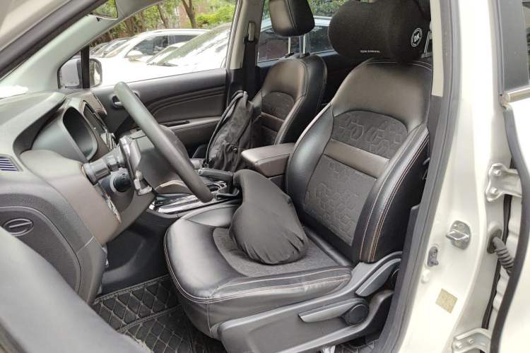Used GAC Trumpchi GS3 2017 150N Automatic Elite Edition Left Front Seat
