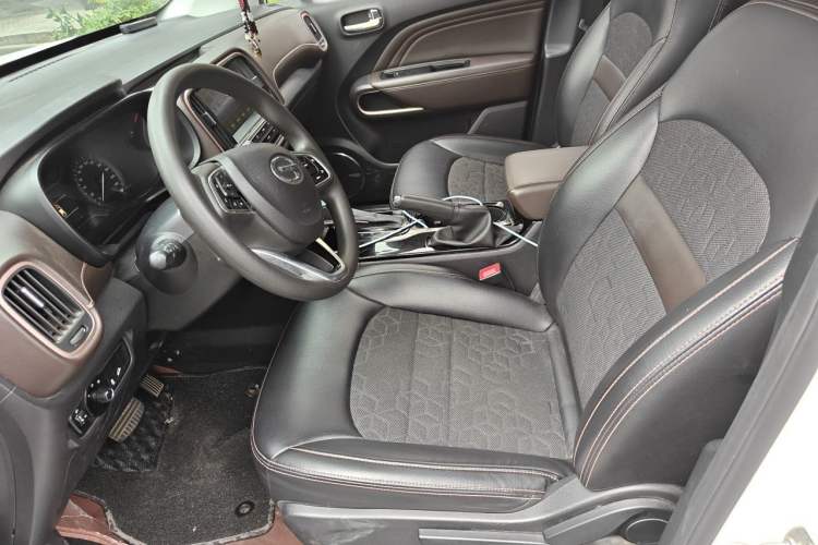 Used GAC Trumpchi GS3 2017 200T Automatic Elite Edition Left Front Seat