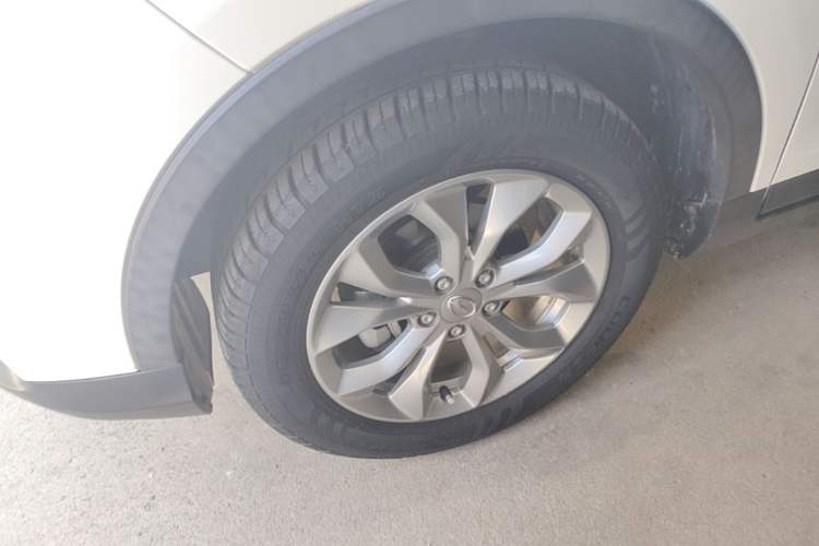 Used GAC Trumpchi GS3 2017 150N Automatic Elite Edition Left Front Wheel Hub