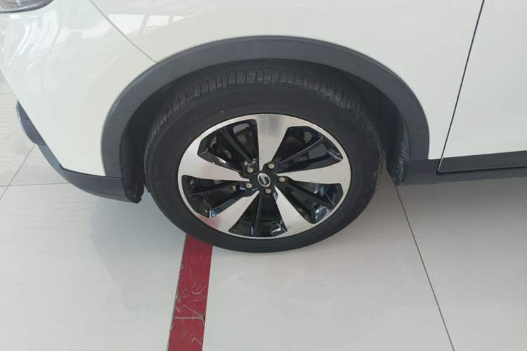 Used GAC Trumpchi GS3 2017 200T Automatic Luxury Edition Left Front Wheel Hub