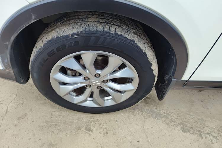 Used GAC Trumpchi GS3 2017 150N Automatic Elite Edition Left Front Wheel Hub