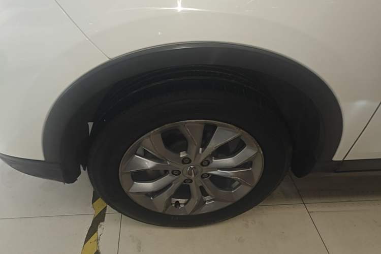 Used GAC Trumpchi GS3 2017 150N Automatic Elite Edition Left Front Wheel Hub