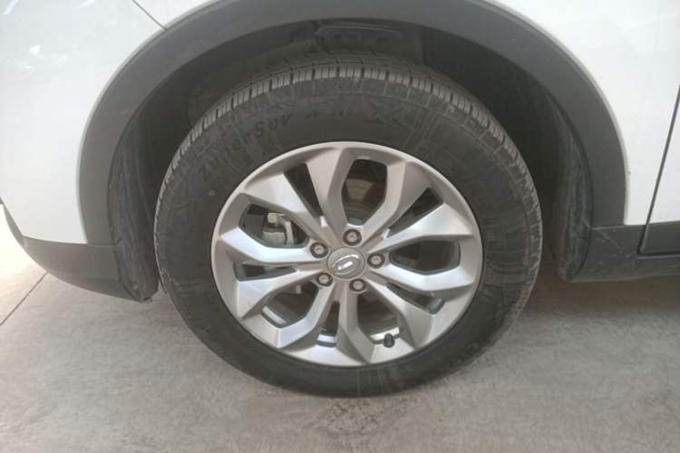 Used GAC Trumpchi GS3 2017 200T Automatic Elite Edition Left Front Wheel Hub