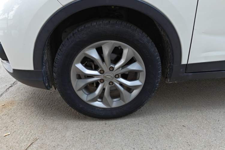 Used GAC Trumpchi GS3 2017 150N Manual Elite Edition Left Front Wheel Hub