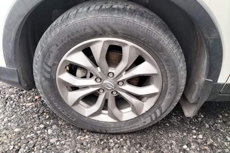 Used GAC Trumpchi GS3 2017 150N Manual Elite Edition Left Front Wheel Hub