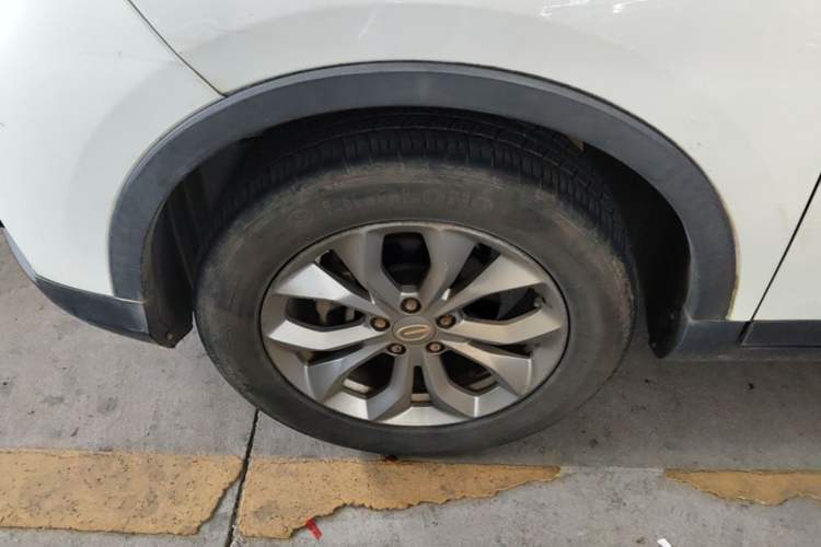 Used GAC Trumpchi GS3 2017 150N Automatic Elite Edition Left Front Wheel Hub